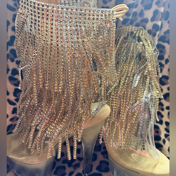 Gold and silver pleasers - Picture 4 of 4